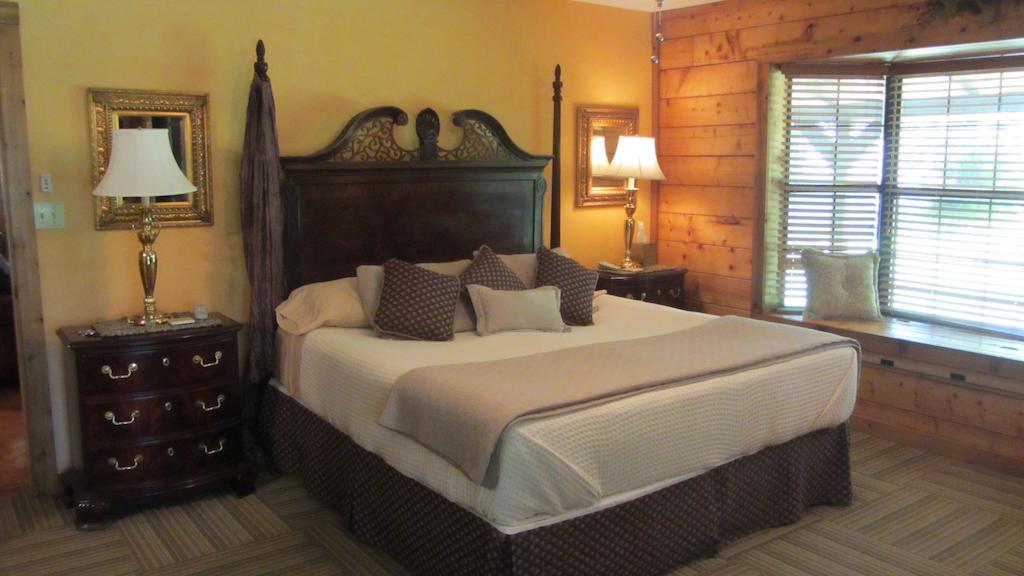 Red Caboose Farm Bed & Breakfast Magnolia Zimmer foto